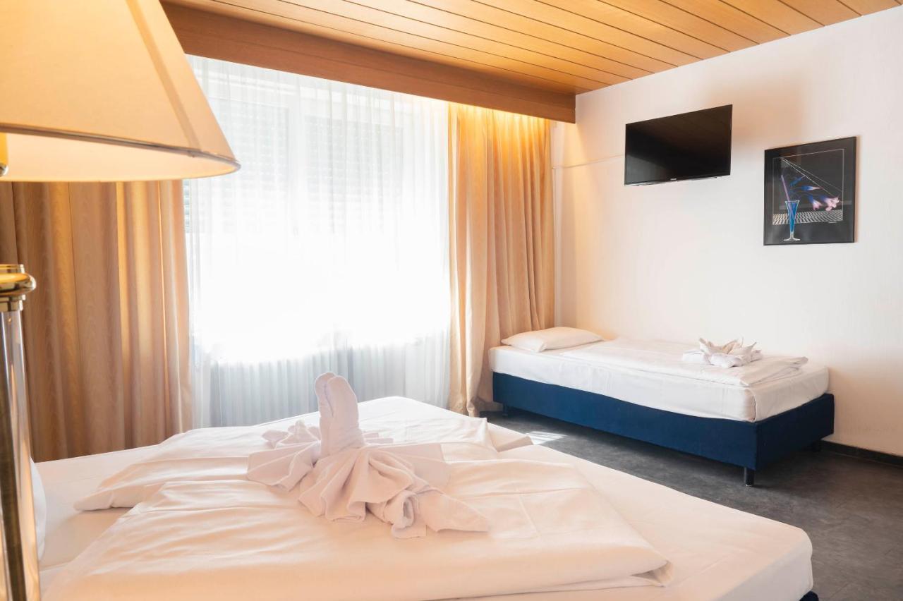 Hotel Astoria Stuttgart City Ngoại thất bức ảnh