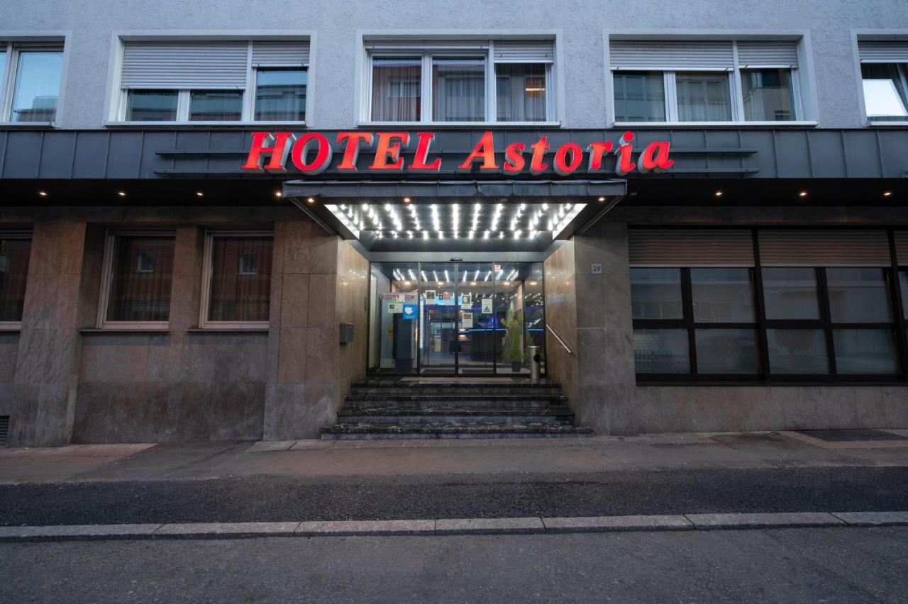 Hotel Astoria Stuttgart City Ngoại thất bức ảnh