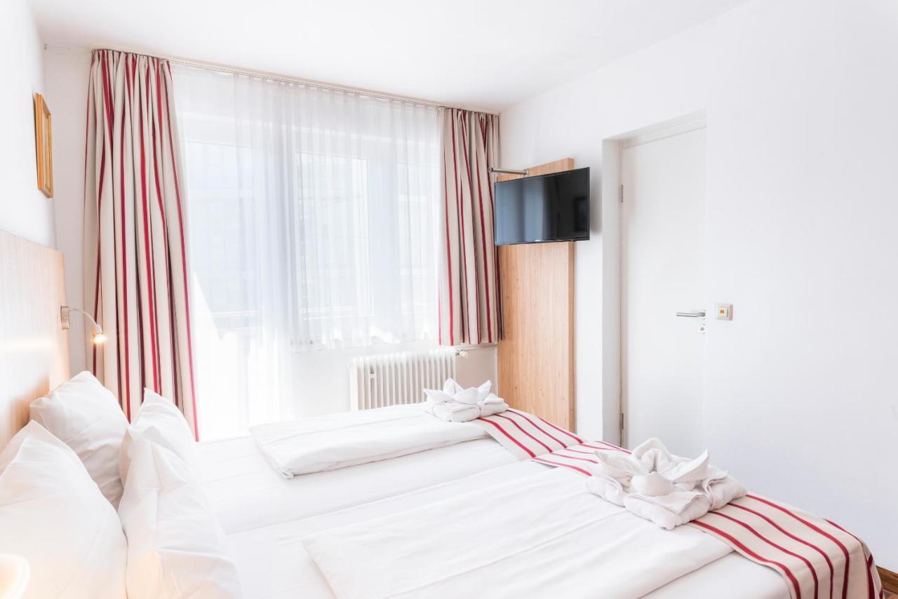 Hotel Astoria Stuttgart City Ngoại thất bức ảnh