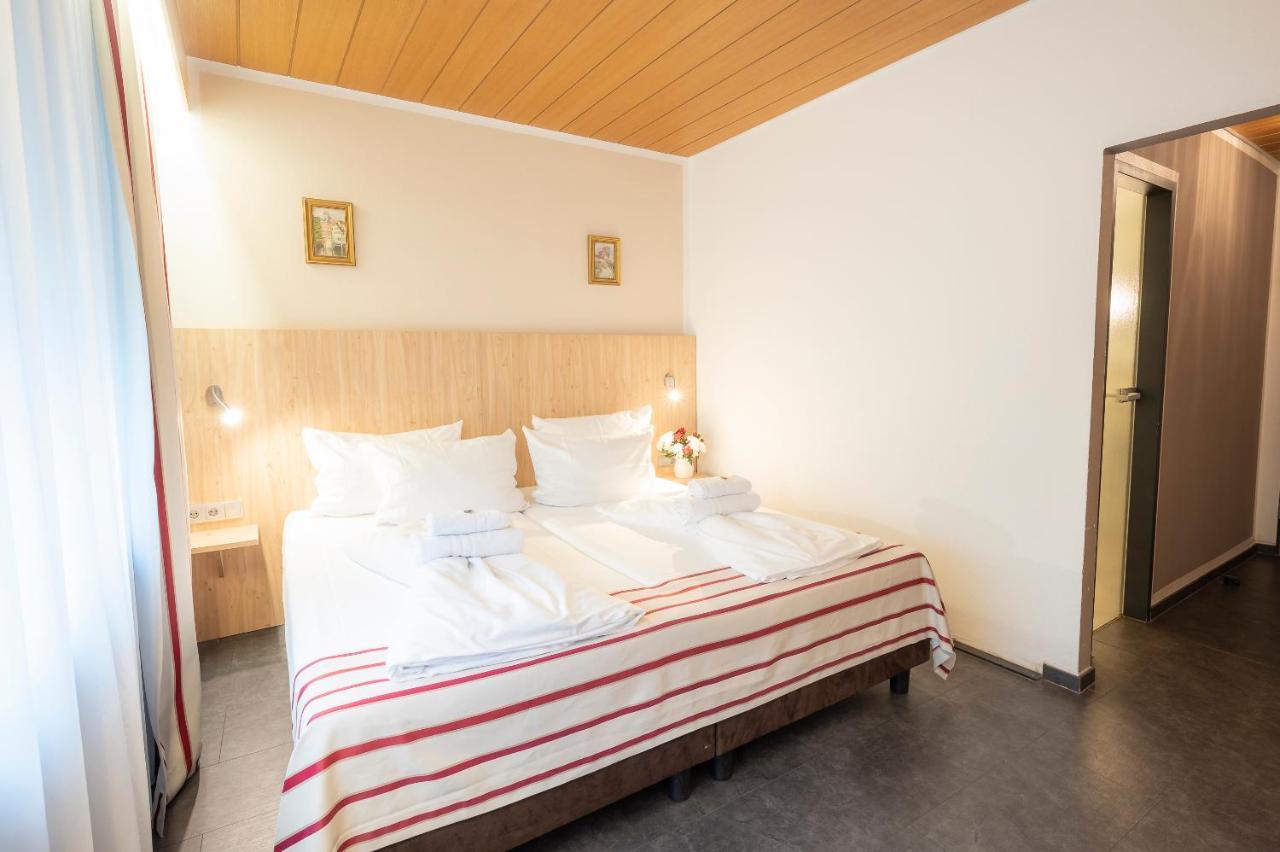 Hotel Astoria Stuttgart City Ngoại thất bức ảnh